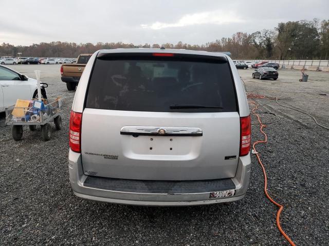 Photo 6 from auction – 2008 CHRYSLER TOWN & COU with VIN 2A8HR44H38R773071