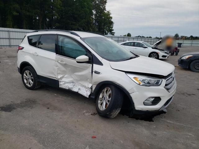 Photo 4 from auction – 2017 FORD ESCAPE SE with VIN 1FMCU0GD4HUE00895