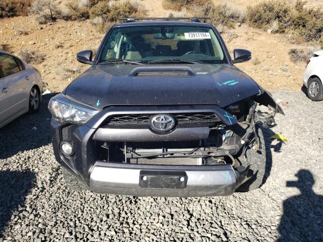 Photo 5 from auction – 2018 TOYOTA 4RUNNER SR with VIN JTEBU5JR5J5488529