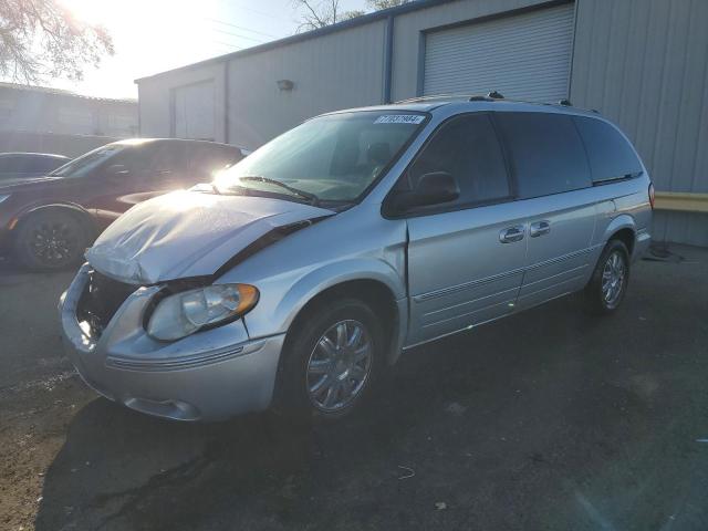 Photo 1 from auction – 2005 CHRYSLER TOWN & COU with VIN 2C8GP64L55R456962