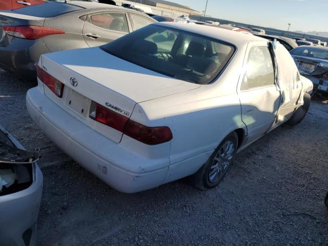 Photo 3 from auction – 2000 TOYOTA CAMRY CE with VIN JT2BG22K7Y0438811