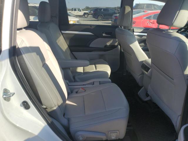 Foto 11 de la subasta – 2018 TOYOTA HIGHLANDER con VIN 5TDKZRFH4JS526680