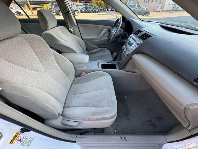Photo 5 from auction – 2011 TOYOTA CAMRY BASE with VIN 4T1BF3EK1BU585598