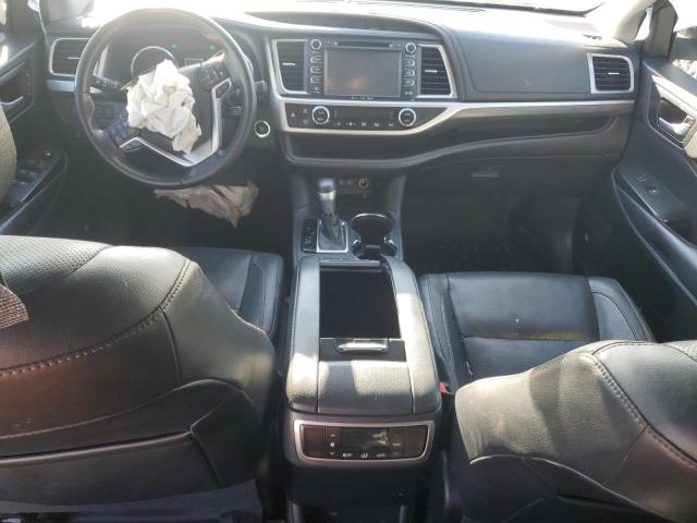Photo 8 from auction – 2018 TOYOTA HIGHLANDER with VIN 5TDYZRFH5JS282371