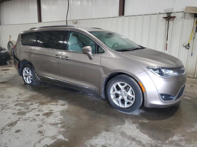 Photo 4 from auction – 2017 CHRYSLER PACIFICA T with VIN 2C4RC1EG6HR565199