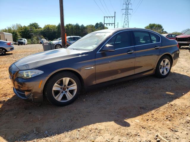 BMW 528 I 2013 with VIN WBAXG5C56DDY32016 - Photo from auction