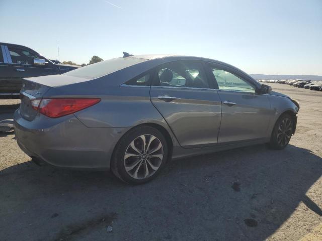 Photo 3 from auction – 2013 HYUNDAI SONATA SE with VIN 5NPEC4AB9DH748968