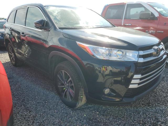 Photo 4 from auction – 2019 TOYOTA HIGHLANDER with VIN 5TDKZRFH6KS568186