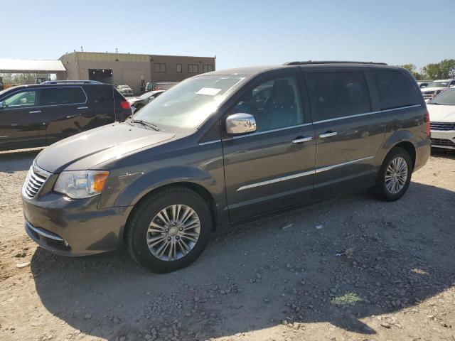CHRYSLER TOWN & COU 2015 with VIN 2C4RC1CG8FR753495 - Photo from auction