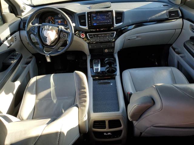 Photo 8 from auction – 2017 HONDA PILOT TOUR with VIN 5FNYF6H90HB074359