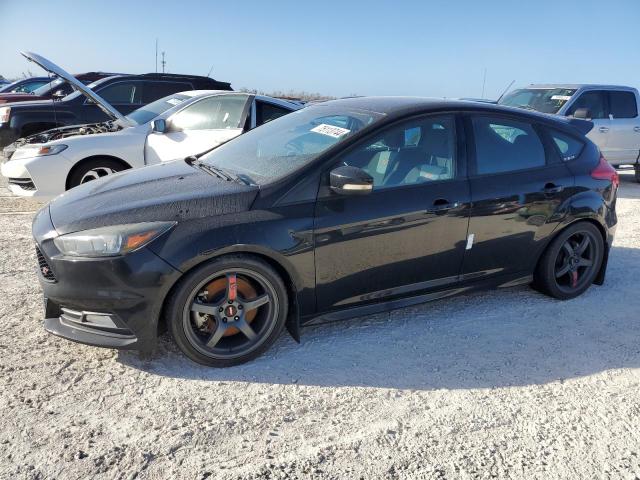 FORD FOCUS ST 2017 with VIN 1FADP3L96HL277132 - Photo from auction