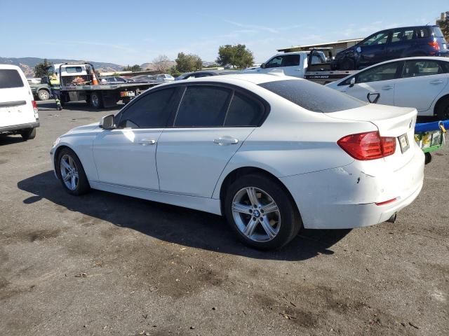 Снимка 2 от търг – 2015 BMW 320 I с VIN WBA3B1C58FK138397