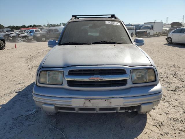 Photo 5 from auction – 2000 CHEVROLET TRACKER with VIN 2CNBE13C7Y6916047