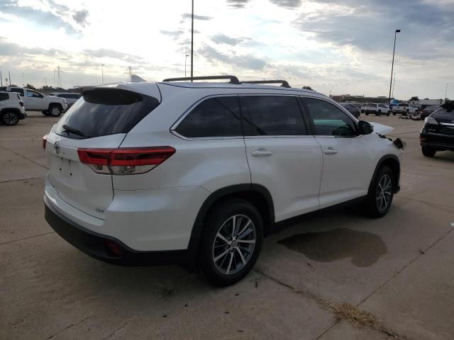 Photo 3 from auction – 2019 TOYOTA HIGHLANDER with VIN 5TDKZRFH5KS341751