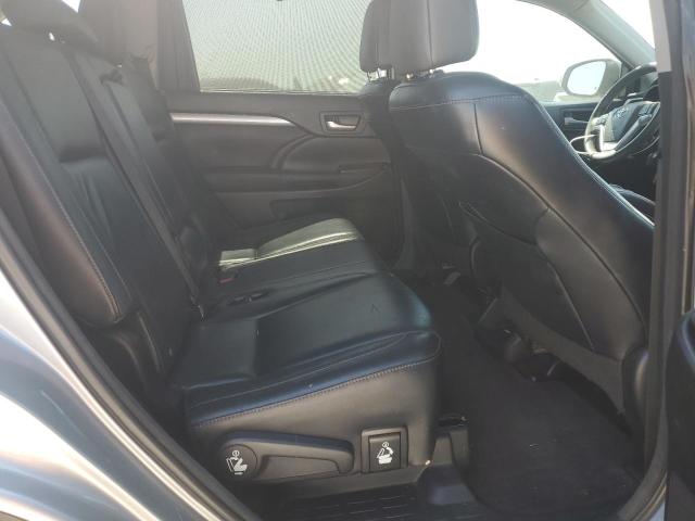Foto 11 de la subasta – 2016 TOYOTA HIGHLANDER con VIN 5TDKKRFH4GS125613