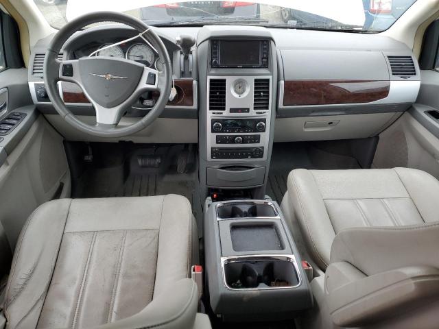 Photo 8 from auction – 2010 CHRYSLER TOWN & COU with VIN 2A4RR5D12AR129176