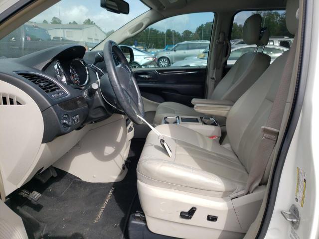 Photo 7 from auction – 2013 CHRYSLER TOWN & COU with VIN 2C4RC1BG5DR632468