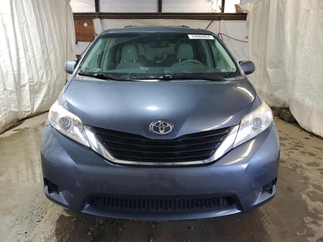 Photo 5 from auction – 2013 TOYOTA SIENNA LE with VIN 5TDJK3DC5DS057401