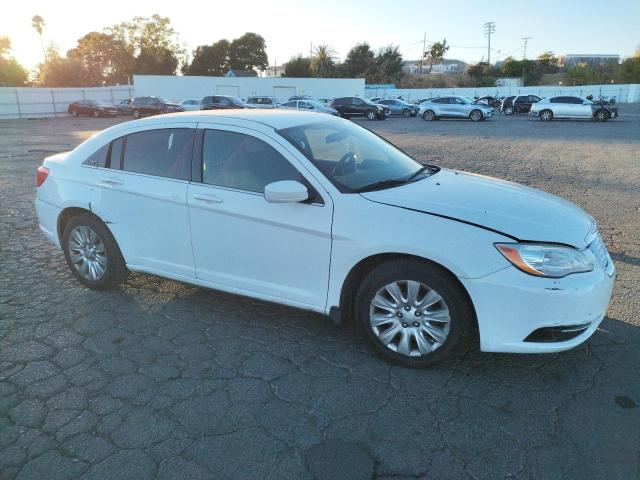 Photo 4 from auction – 2014 CHRYSLER 200 LX with VIN 1C3CCBAB9EN207582
