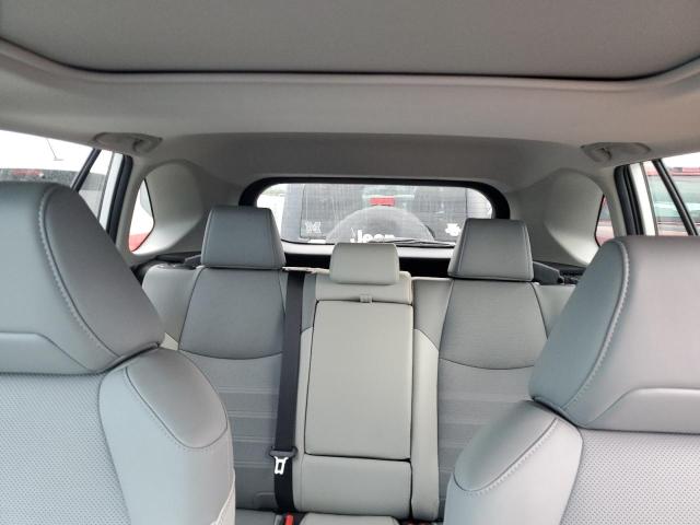 Photo 10 from auction – 2023 TOYOTA RAV4 LIMIT with VIN 2T3N1RFV7PW403330