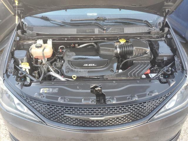 Photo 12 from auction – 2018 CHRYSLER PACIFICA T with VIN 2C4RC1EG1JR193857
