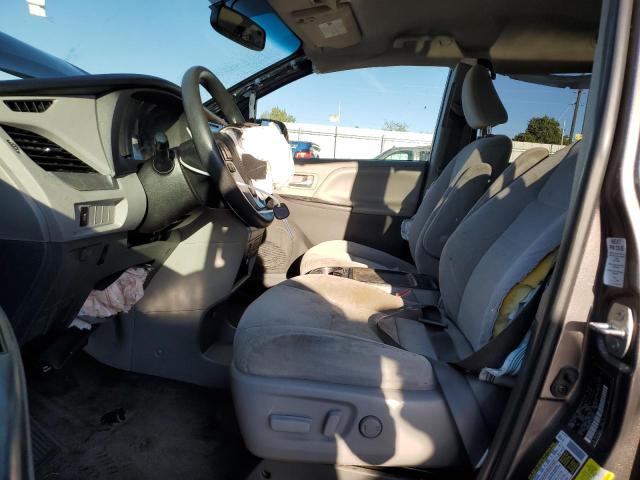 Photo 7 from auction – 2015 TOYOTA SIENNA LE with VIN 5TDKK3DC4FS582814