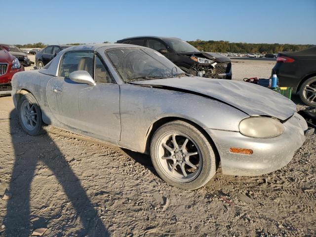 Photo 4 from auction – 1999 MAZDA MX-5 MIATA with VIN JM1NB3530X0122419
