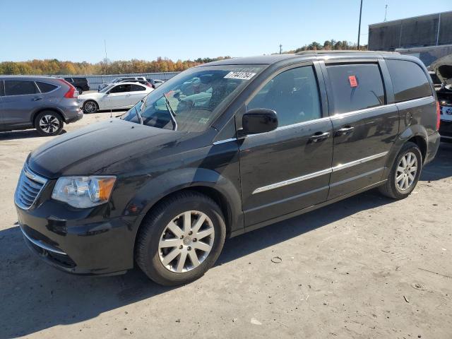 CHRYSLER TOWN & COU 2016 with VIN 2C4RC1BG8GR289675 - Photo from auction