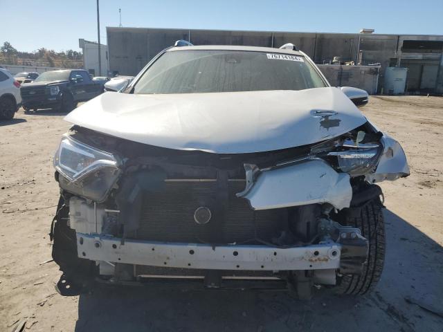 Photo 5 from auction – 2017 TOYOTA RAV4 LIMIT with VIN 2T3DFREV0HW583413