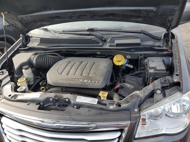 Photo 12 from auction – 2016 CHRYSLER TOWN & COU with VIN 2C4RC1AG7GR247208