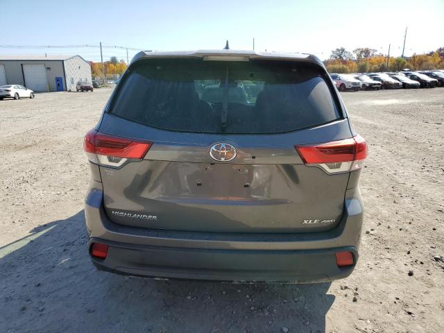 Photo 6 from auction – 2017 TOYOTA HIGHLANDER with VIN 5TDJZRFH7HS400786