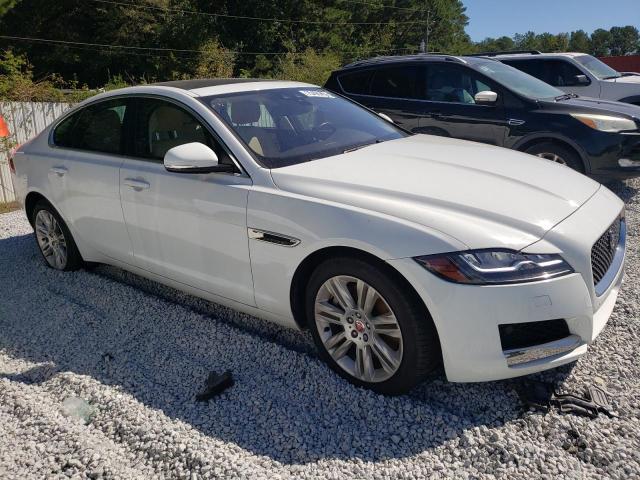 Photo 4 from auction – 2017 JAGUAR XF PREMIUM with VIN SAJBD4BV1HCY29667