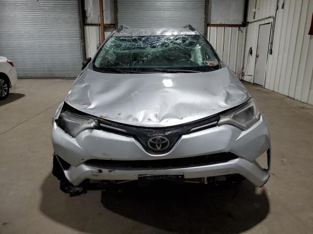 صورة رقم 5 من المزاد - 2017 TOYOTA RAV4 LE مع VIN 2T3BFREV4HW666558