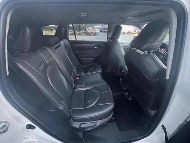 Photo 6 from auction – 2021 TOYOTA HIGHLANDER with VIN 5TDDZRBH1MS532570