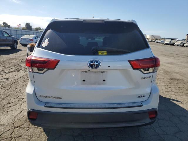 Photo 6 from auction – 2017 TOYOTA HIGHLANDER with VIN 5TDJGRFH1HS035432