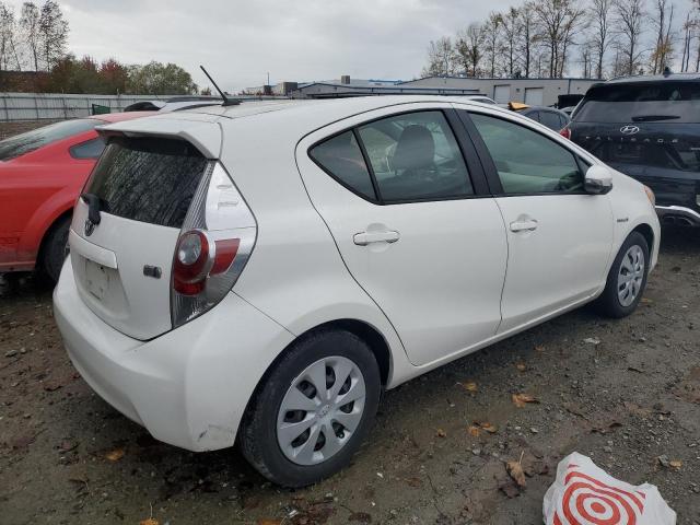 Photo 3 from auction – 2012 TOYOTA PRIUS C with VIN JTDKDTB32C1516090