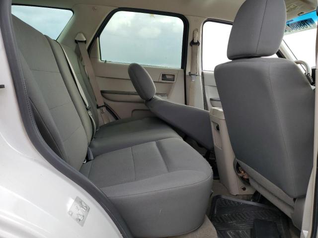 Photo 11 from auction – 2010 FORD ESCAPE XLS with VIN 1FMCU0C77AKC27892