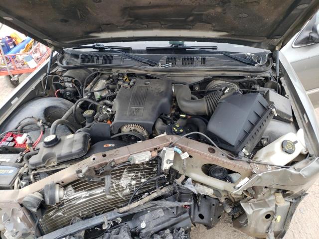 Photo 11 from auction – 2004 MERCURY GRAND MARQ with VIN 2MEFM75W04X614430