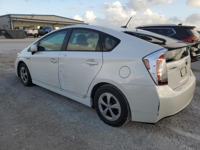 Photo 2 from auction – 2013 TOYOTA PRIUS with VIN JTDKN3DU6D5558355