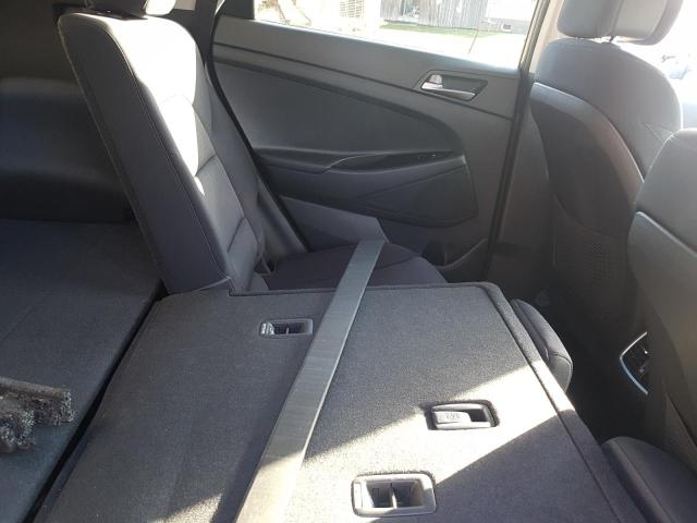 Photo 11 from auction – 2017 HYUNDAI TUCSON LIM with VIN KM8J3CA48HU527234