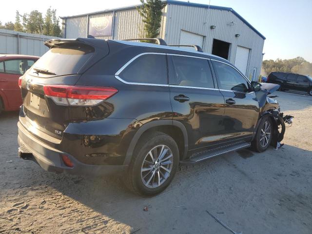 Photo 3 from auction – 2017 TOYOTA HIGHLANDER with VIN 5TDKZRFH8HS190008