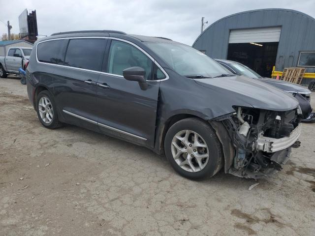 Photo 4 from auction – 2017 CHRYSLER PACIFICA T with VIN 2C4RC1BG1HR511006