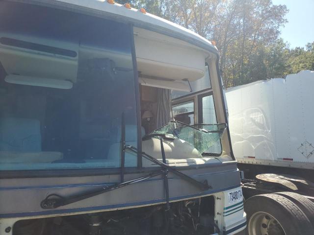 Photo 9 from auction – 1997 CHEVROLET P30 with VIN 1GBLP37J3V3309643