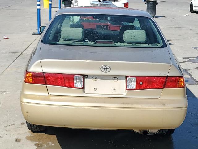 Photo 6 from auction – 2000 TOYOTA CAMRY CE with VIN 4T1BF22K1YU096660