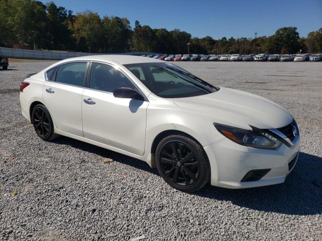 Photo 4 from auction – 2017 NISSAN ALTIMA 2.5 with VIN 1N4AL3AP7HC250005