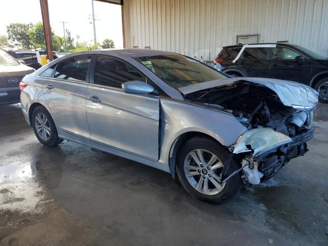 Photo 4 from auction – 2013 HYUNDAI SONATA GLS with VIN 5NPEB4AC4DH616406