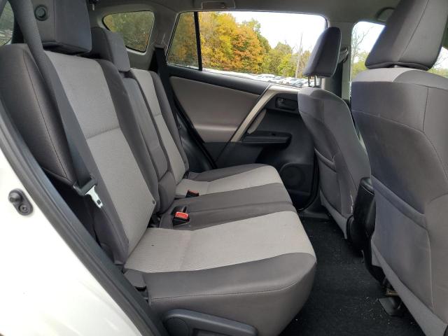 Photo 11 from auction – 2015 TOYOTA RAV4 LE with VIN 2T3BFREV9FW358394