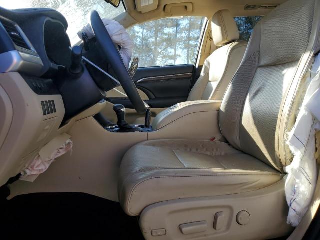 Photo 7 from auction – 2016 TOYOTA HIGHLANDER with VIN 5TDYKRFH1GS132819