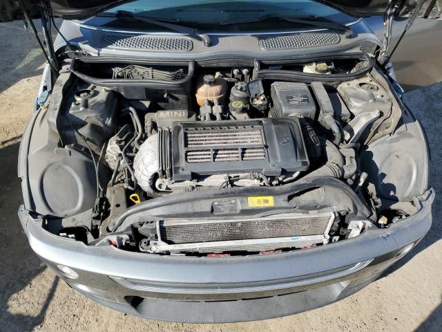 Photo 11 from auction – 2004 MINI COOPER S with VIN WMWRE33454TD89263