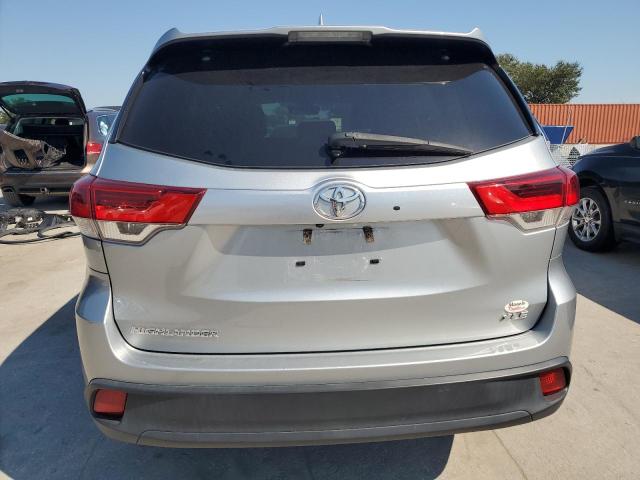Photo 6 from auction – 2019 TOYOTA HIGHLANDER with VIN 5TDKZRFH9KS552452